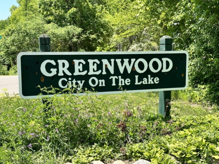 Lake Minnetonka city of Greenwood sign